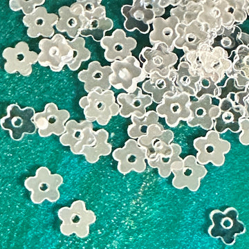 Moonshine 4mm Flat Flower
