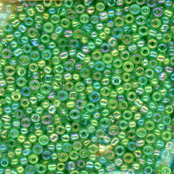 15/0 Bead Iridescent Leaf Green