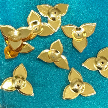 Metallic Shape 36 Gold