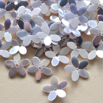 10mm Cupped Flower Luminous White
