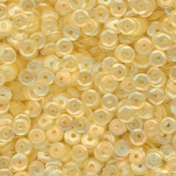 4mm Slightly Cupped Satin Pale Yellow