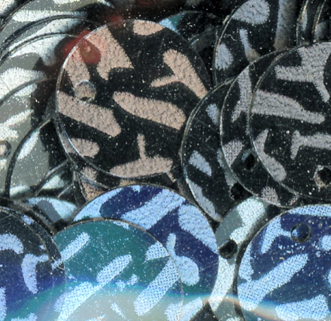 10mm opaque animal print paillette black/silver