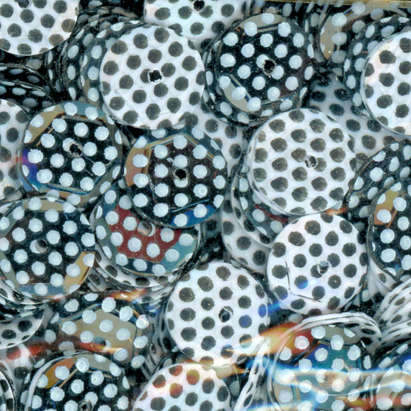 8mm slightly cupped Black/White dots mix