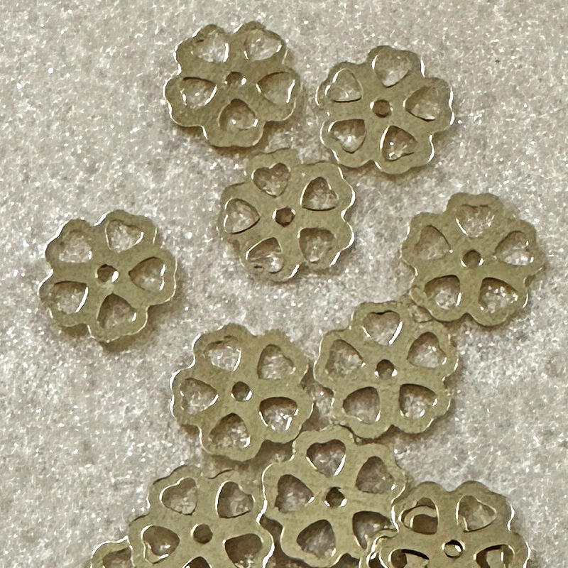 10mm Metallic Heart Flower 100 Grams