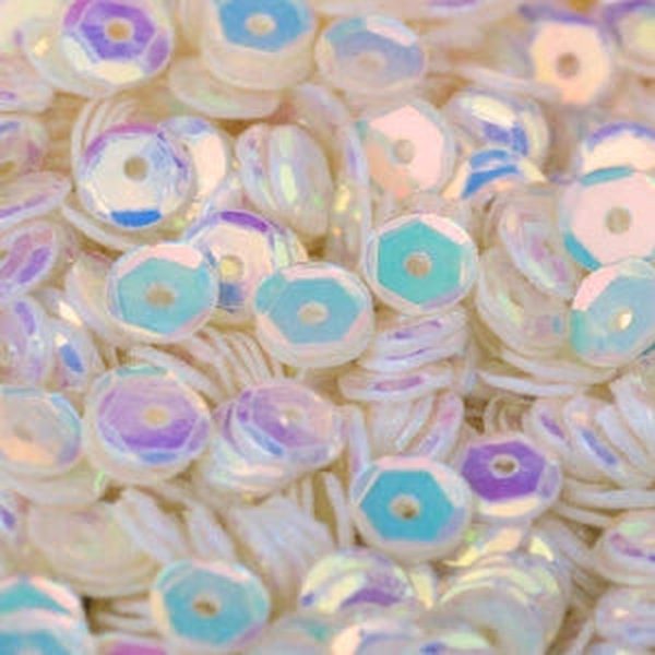 6mm Slightly Cupped Crystal Opaque Creme Puff