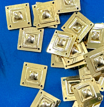 Metallic Shape 43 Gold