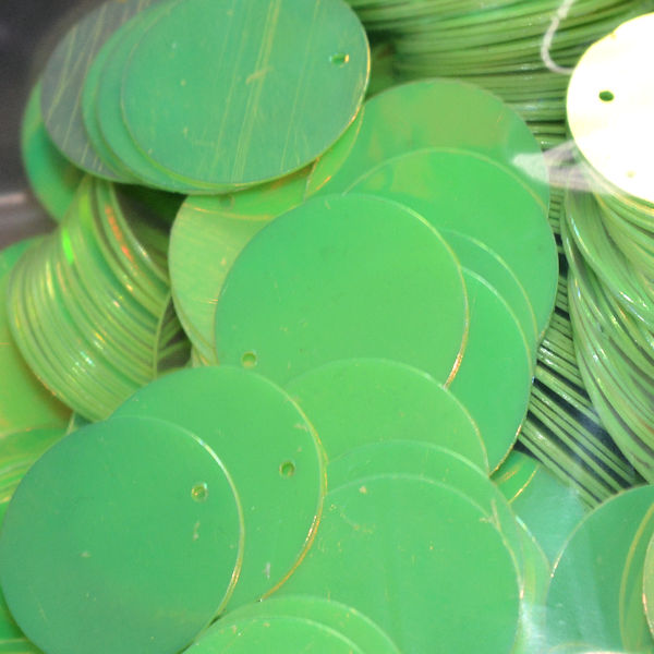 20mm Paillette Crystal Opaque Groovy Green 1000 count