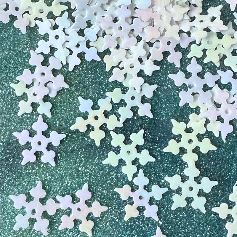10mm Opaque Iridescent Starflake White