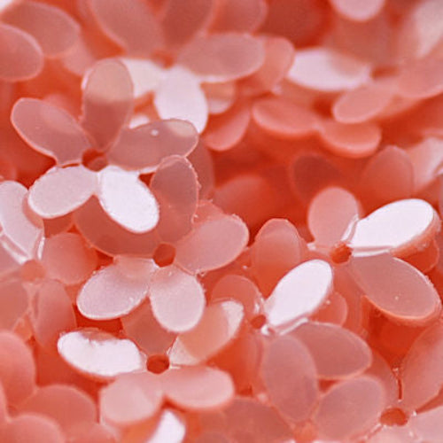 10mm Cupped Flower Satin Pale Peach