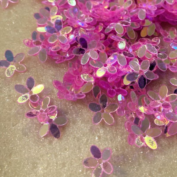10mm Cupped Flower Crystal Iris Bubblegum 50 Grams