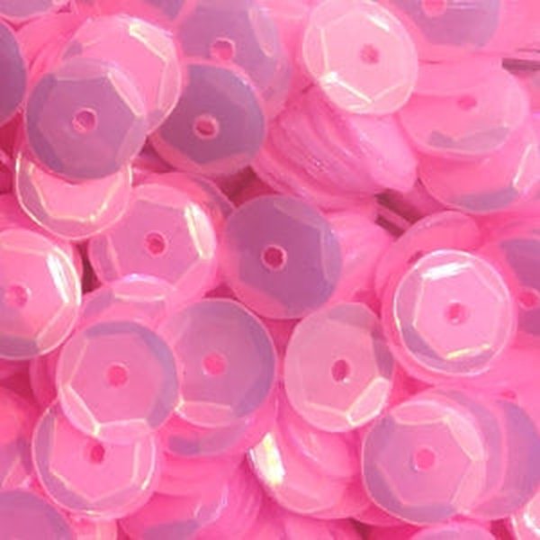 6mm Slightly Cupped Opalescent Taffy 50 Grams