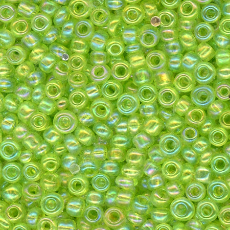 8/0 Bead Iridescent Chartreuse 500 Grams