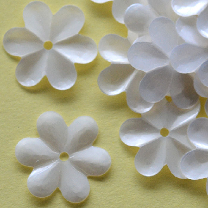 15mm Satin Flower White 100 Grams