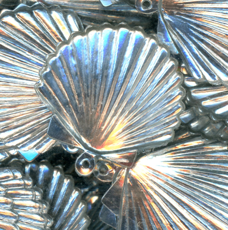 With Metallic Shell 22mm Shell Metallic Silver – Cartwright's Sequins