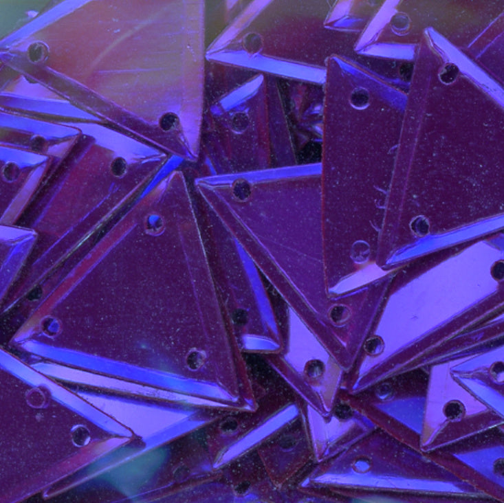 15mm Metallic Triangle Purple 100 Grams