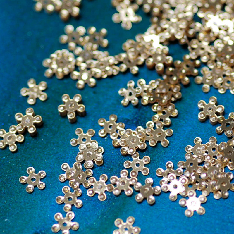 Metallic Shape 12 Gold