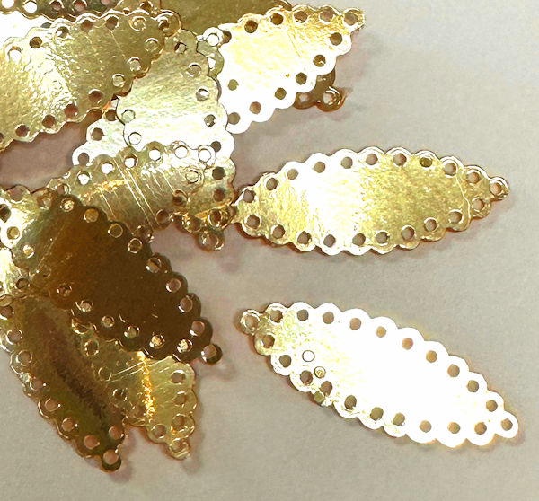 Metallic Shape 17 Gold