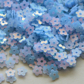 4mm Flat Opalescent Flower Hydrangea 50 grams