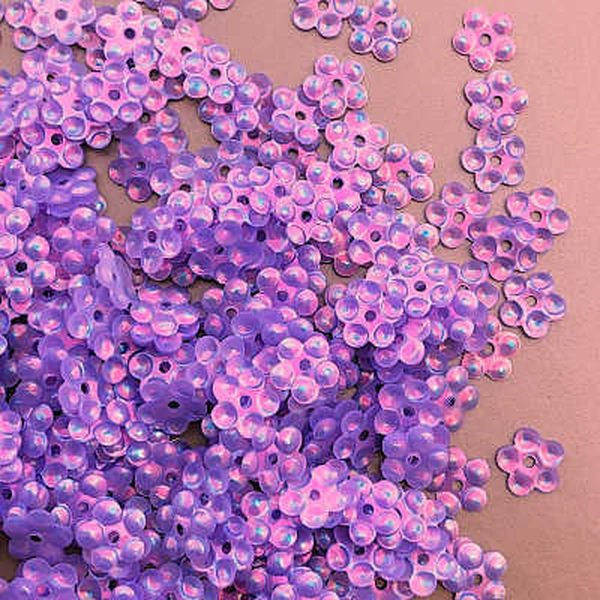 5mm Flower Opalescent Iris 50 Grams - Cartwright's Sequins