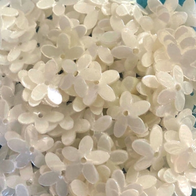 10mm Fully Cupped Flower Ivory Moonlight 50 grams